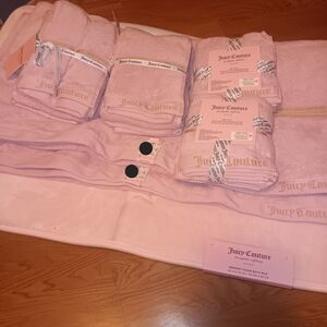 Juicy Couture Pink Towel Set
